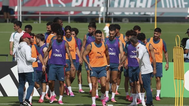 Portugal prepara jogo com Uzbequistão com Tomás Araújo em dúvida