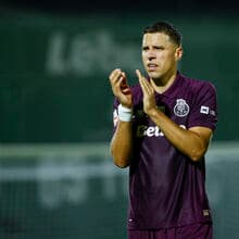 <![CDATA[ Bednarek de regresso: Xerife volta ao onze do FC Porto para fechar a porta ]]>