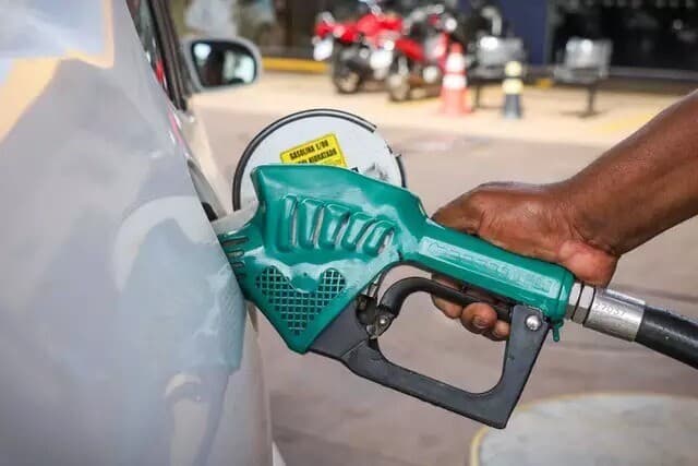 Subsídio federal ajuda a segurar preço da gasolina em MS