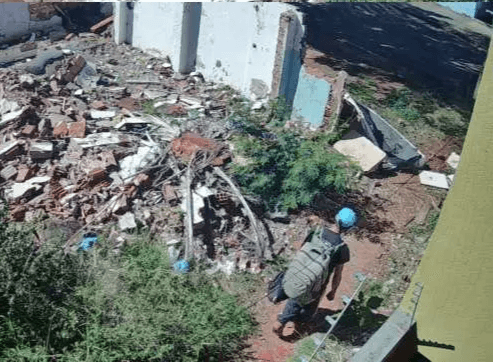 Terreno abandonado há 2 anos preocupa moradores do Santa Carmélia