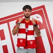 <![CDATA[ Oficial: Fernando Almeida reforça meio-campo do AVS SAD ]]>