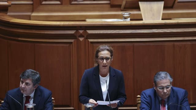 Governo disponível para "limar" regime do arredamento aponta convergências com o Chega