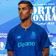 <![CDATA[ Cláudio Ramos: «Expectativa, ambição e responsabilidade maiores do que na época passada» ]]>