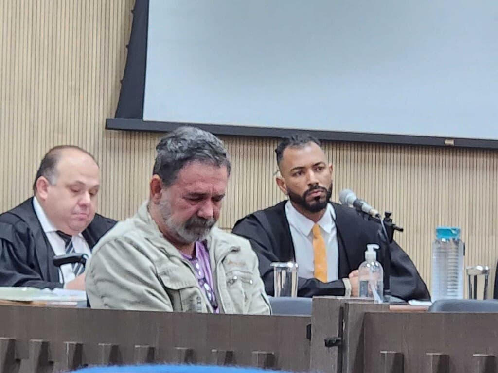 Réu por matar esposa é condenado, mas júri rejeita feminicídio