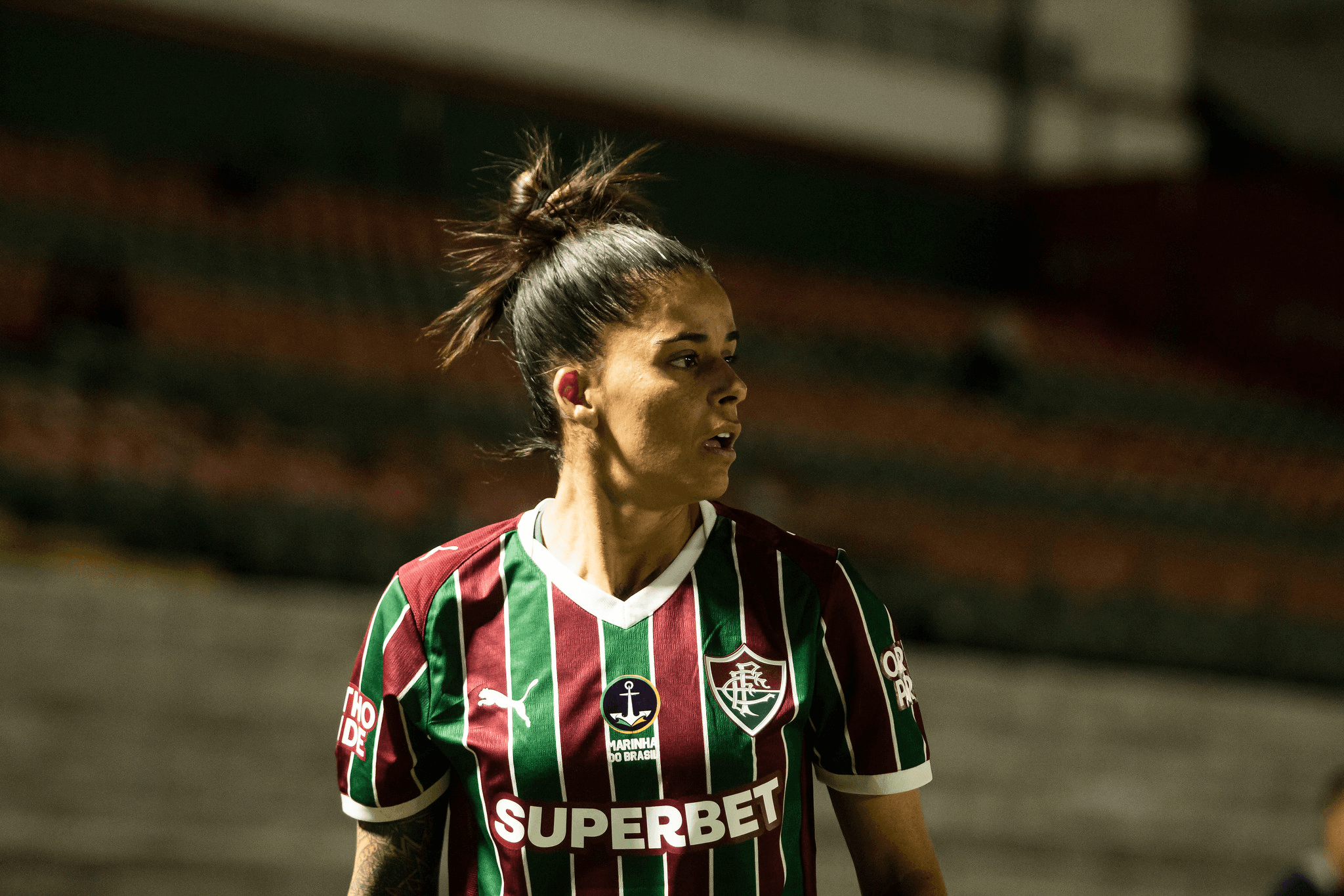 Ventania adia Botafogo x Fluminense pelo Brasileirão Feminino