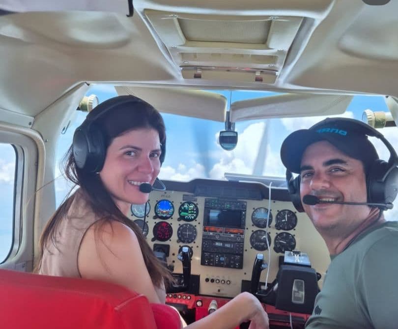 Pilotando, dentista cruza 5 estados em 60 dias para atender ribeirinhos 