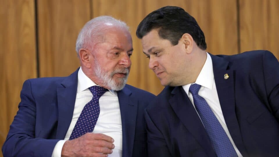 Lula e Alcolumbre se reúnem novamente para destravar pautas de interesse do governo