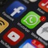 Líder do WhatsApp demite-se após sete anos e é substituído por fundador da fintech CRED