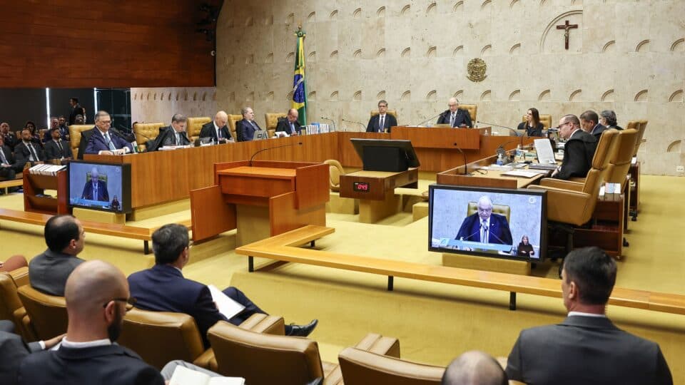 STF equipara licença-maternidade para mães biológicas e adotivas no serviço público