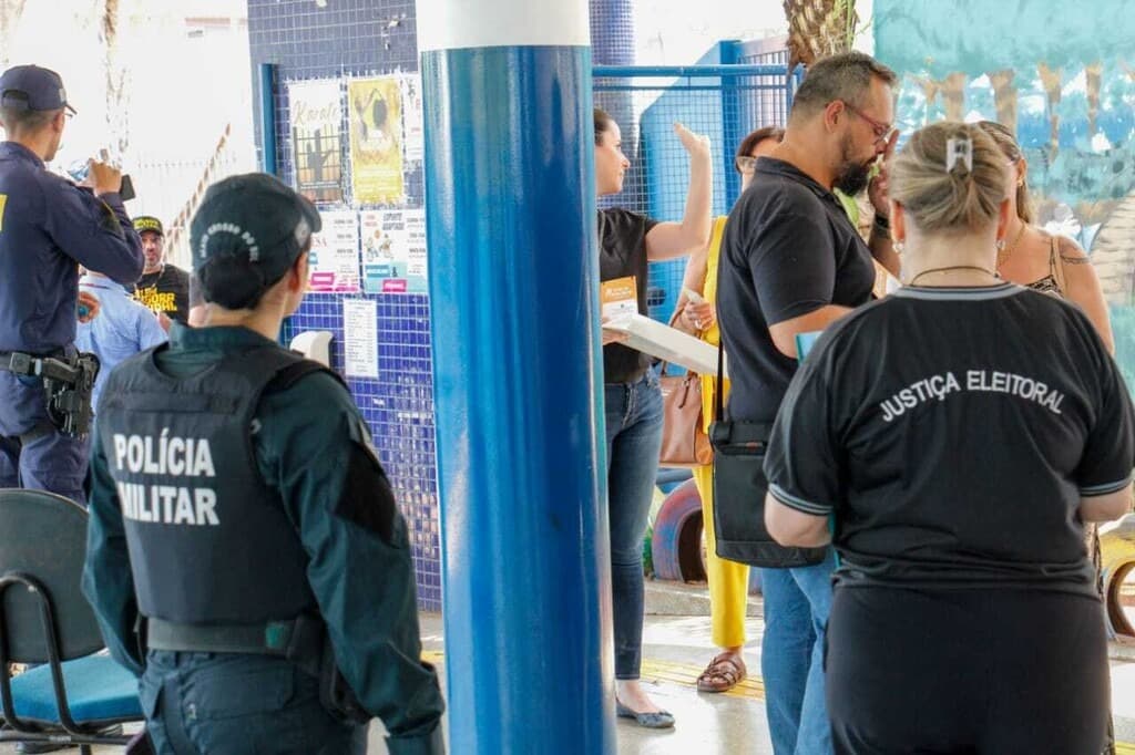 Furtos e violência doméstica são foco das forças de segurança no dia da eleição