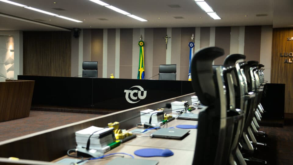 TCU aponta invenção de unidades de medida em licitações de TI