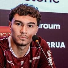 <![CDATA[ Arthur Viana apontado ao Feirense ]]>