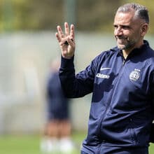 <![CDATA[ Rui Borges aquece os motores: treinador do Sporting já trabalha na Academia ]]>