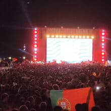 <![CDATA[ Não houve golos mas o Terreiro do Paço esteve com Portugal até ao fim ]]>