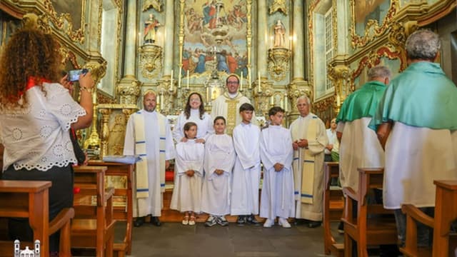 Fiéis enchem Santuário do Monte para homenagear padre Vítor Sousa