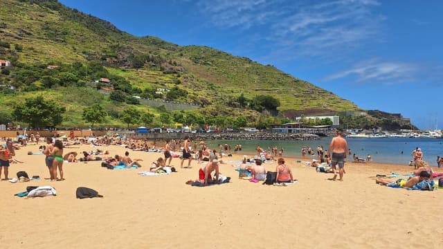 Calor ganha força na transição de mês