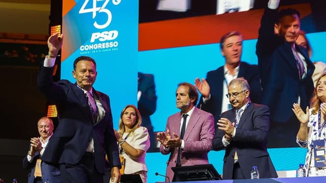 Albuquerque interrompe intervenção de Bugalho: "Aqui não há estrelas"