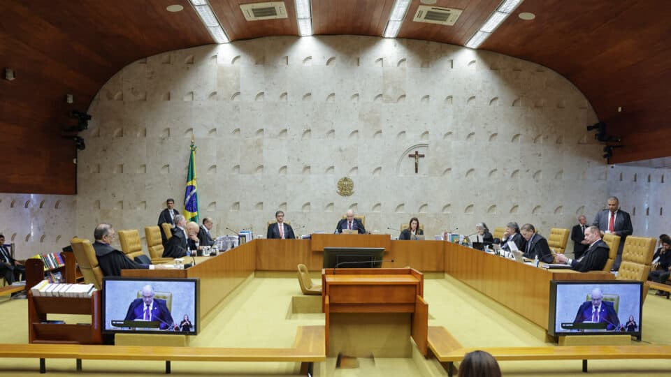 Perseguição a família Bolsonaro e ministros em colisão: o STF em xeque