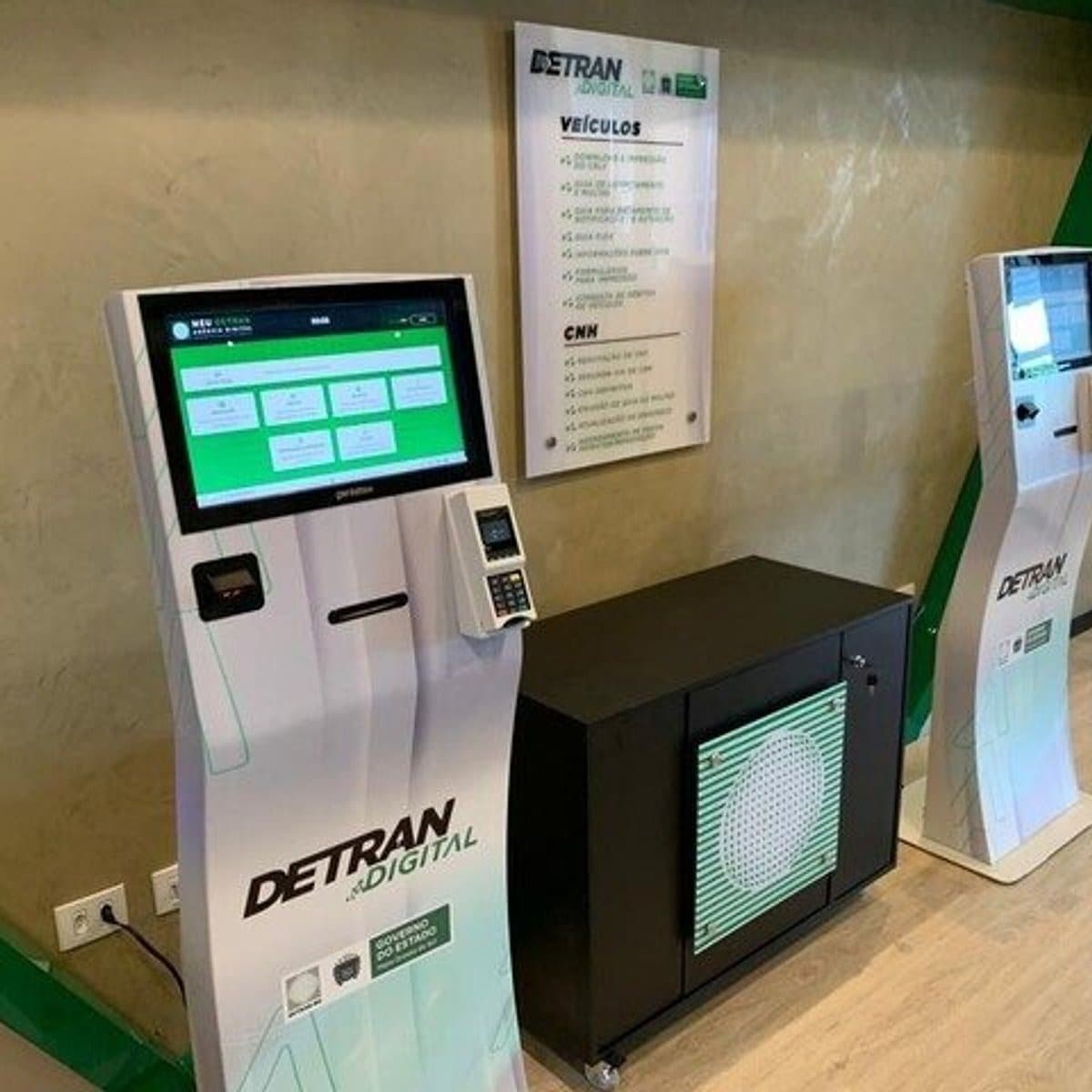 Agência do Detran estreia totem com IA e atendimento em Libras