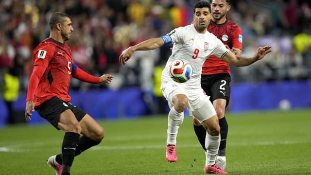 Egipto empata com Irão em jogo com final frenético