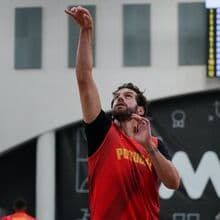 <![CDATA[ Miguel Queiroz dá o mote para os dois jogos de Portugal: «Só dependemos de nós para passar» ]]>