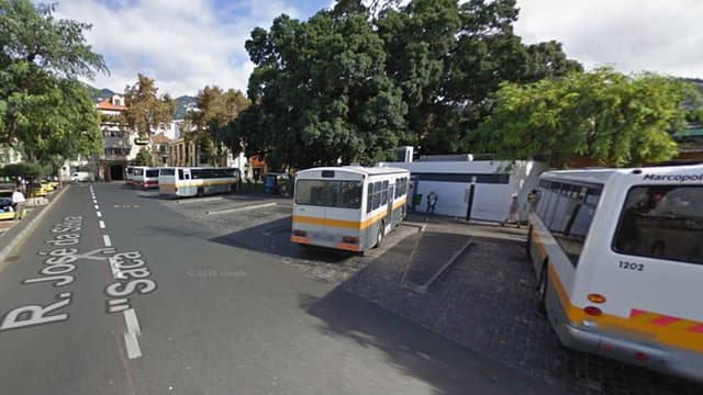 Homem fica ferido após queda na paragem de autocarro na zona velha do Funchal