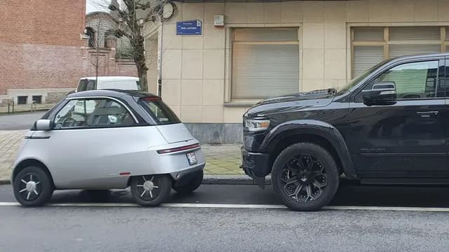 Automóveis cada vez maiores colocam em risco pessoas e desperdiçam milhões