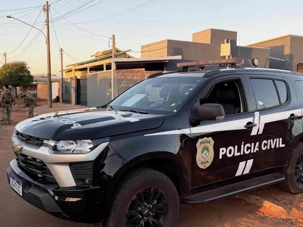 Mulher é presa suspeita de financiar execuções ligadas ao Comando Vermelho