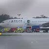 Avião aterra de emergência no aeroporto do Porto. 14 passageiros assistidos