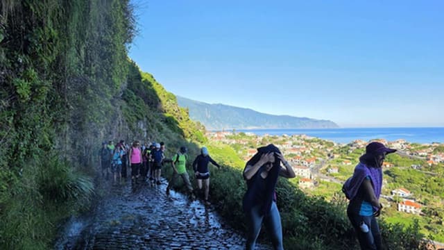 Mais de 80 participantes em caminhada gastronómica na Ponta Delgada