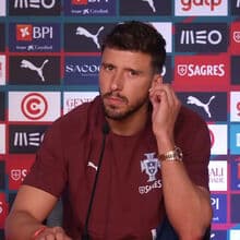 <![CDATA[ Rúben Dias: «Estamos todos juntos em busca de um sonho e em ver do que somos feitos nas dificuldades...» ]]>