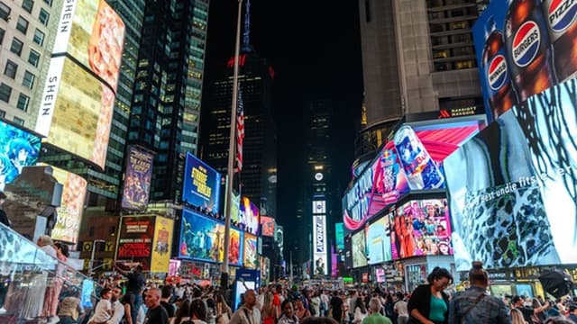 Tiroteio em Times Square causou pânico entre a multidão