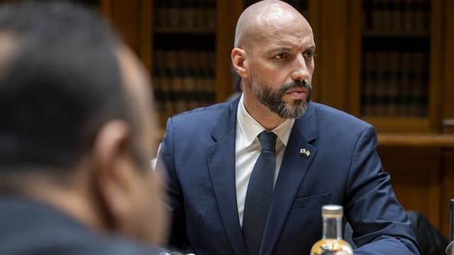 Francisco Gomes questiona ministra da Saúde sobre "desastre financeiro" do novo Hospital da Madeira