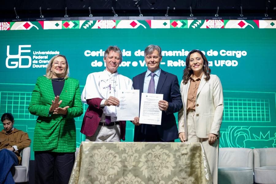 Novo reitor e nova vice-reitora prometem foco em inclusão na UFGD