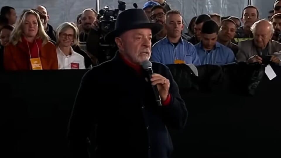 Lula cita Trump ao anunciar reforço nas Forças Armadas para “não ser pego de surpresa”