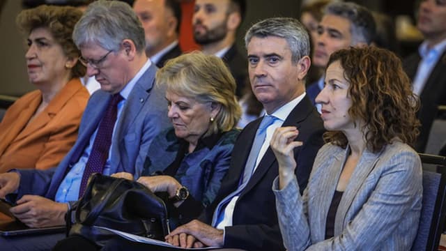 Líder do PS diz que "a política social do Governo falhou"