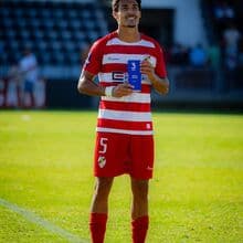 <![CDATA[ Jota dá o salto da Liga 3 para o primeiro escalão do Azerbaijão ]]>