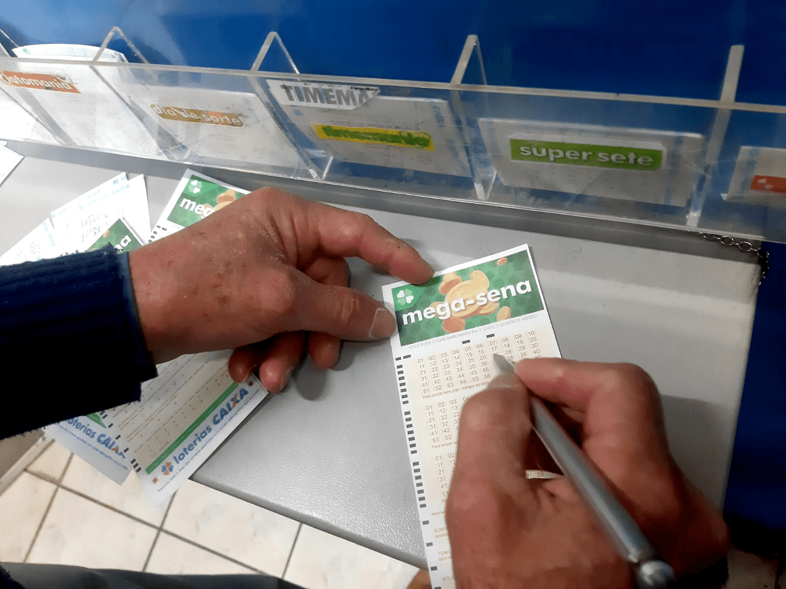 Mega-Sena acumula e 32 apostas de Mato Grosso do Sul acertam a quadra