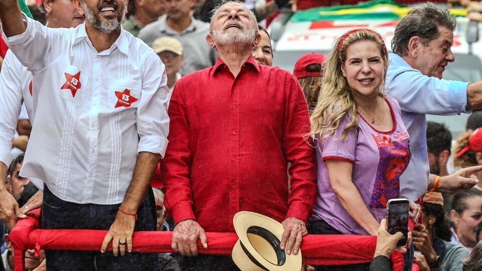 TSE dá 24 horas para Nikolas apagar post contra fala de Lula sobre “toque” em mulheres