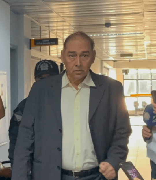 Bernal é levado ao hospital após infarto em presídio e passa por cateterismo