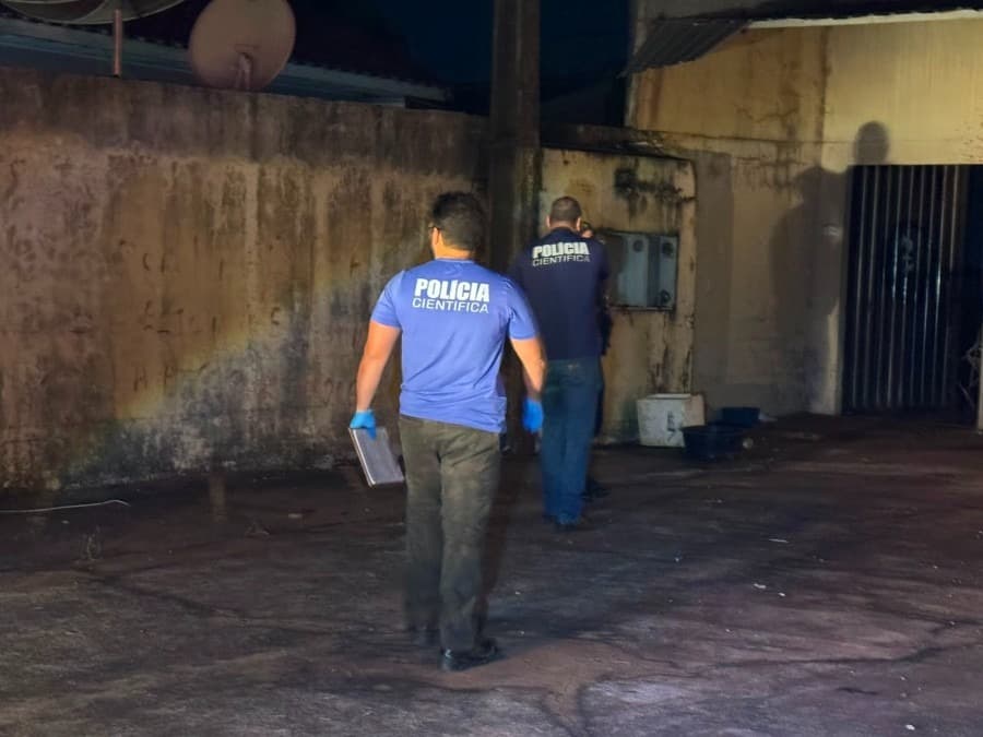 Idoso é encontrado morto com marcas de facadas em prédio abandonado
