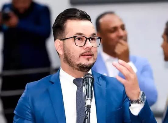 Quatro meses depois, Controladoria começa investigar ex-secretário