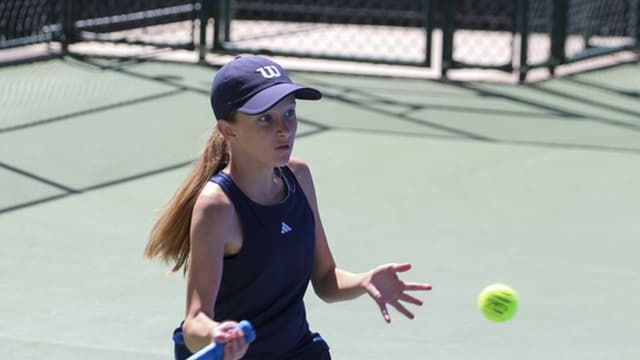 Emily Real avança para os quartos de final do Campeonato Nacional de Sub-12
