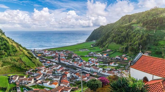 Parlamento dos Açores quer República a reconhecer "centralidade geoestratégica" da região