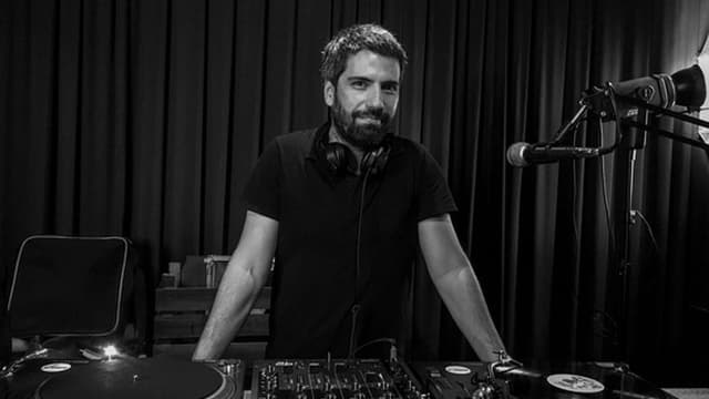 Francisco Coelho é o convidado da 'Tropical Beats' no Calhau Beach Club