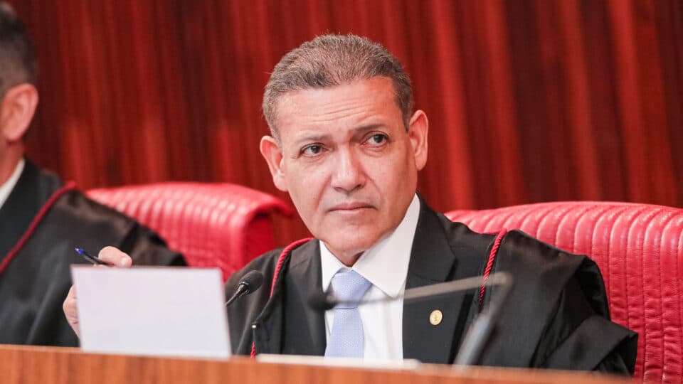 Deputado petista pede que STF afaste Nunes Marques do TSE