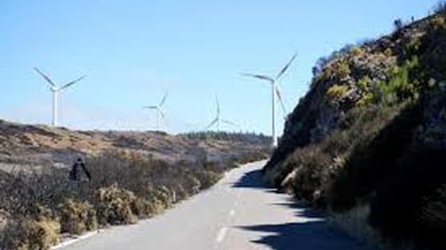 Ciclista ferida em queda no Paul da Serra