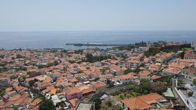 Taxa de juro do crédito à habitação na Madeira volta a descer em Maio
