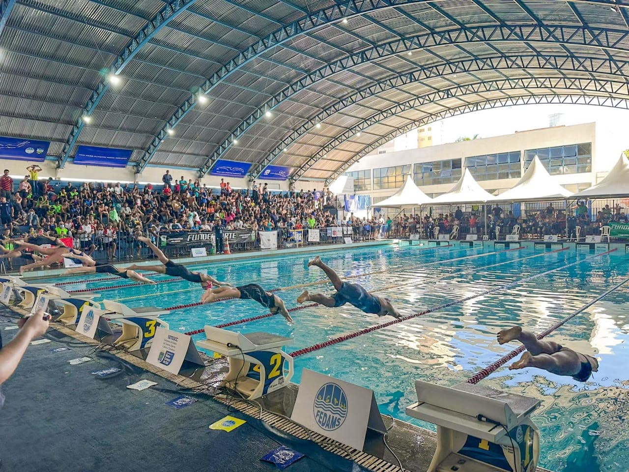 Maratona aquática terá desafio de 27 horas no Círculo Militar