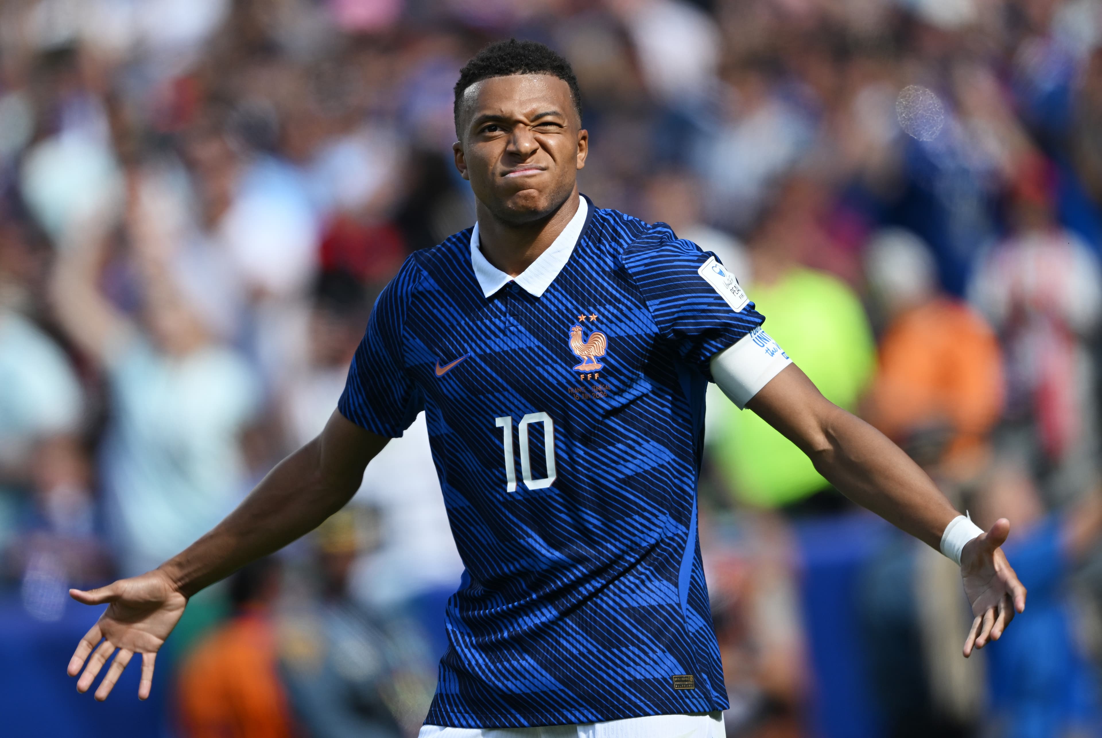 Com show de Mbappé, França vence Senegal por 3 a 1 na estreia da Copa do Mundo